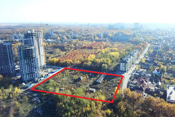 Land plot of 1.26 hectares for development in Kyiv